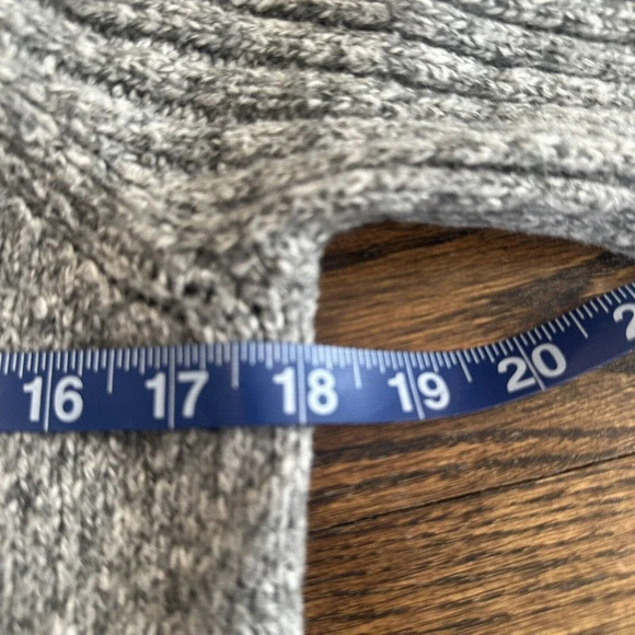 Abercrombie & Fitch Large Turtleneck Sweater Gray and White Marled Large M0467 - Picture 5 of 8